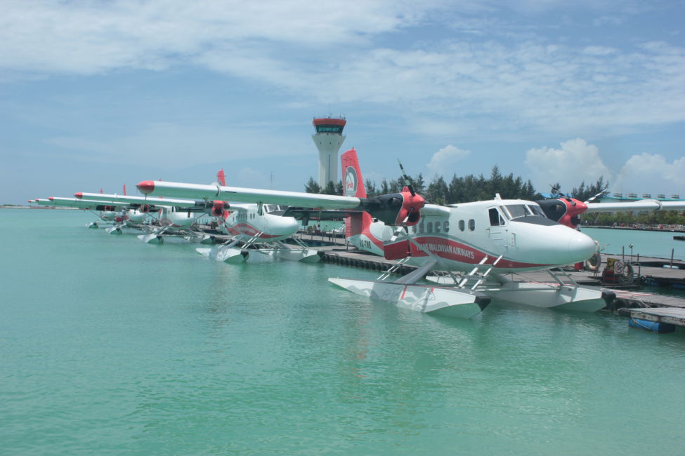seaplane-maldives