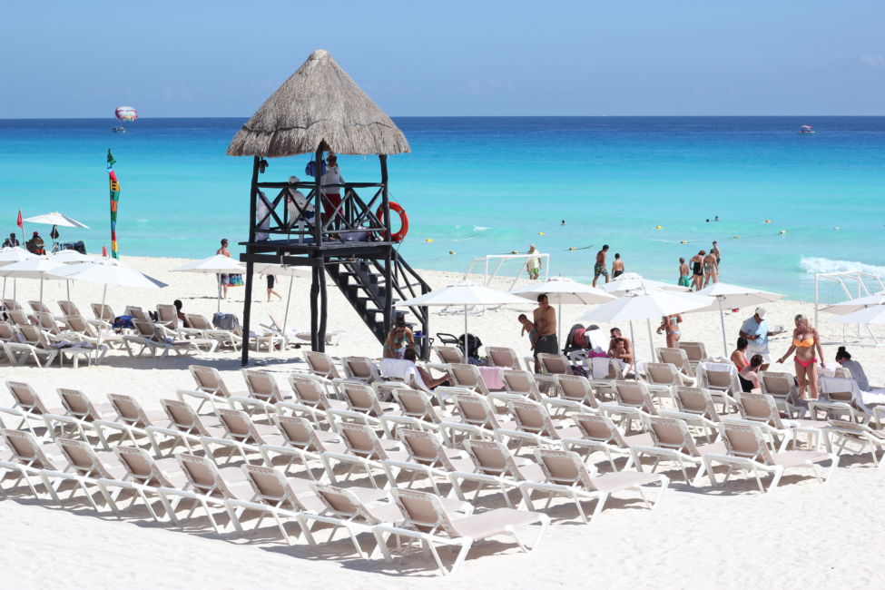 9 Great Reasons To Stay At Beach Palace Cancun