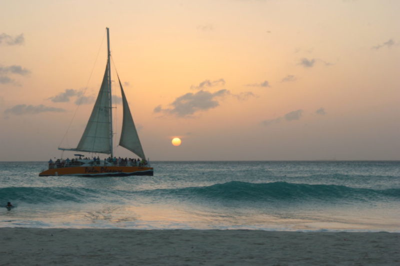sunset beaches in aruba