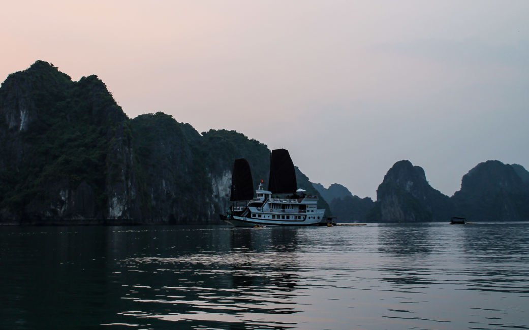 Bai Tu Long Bay Cruise – A Quiet Version of Ha Long Bay