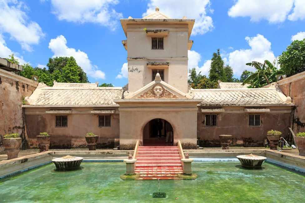 Taman Sari Water Castle – How, Where and When To Visit