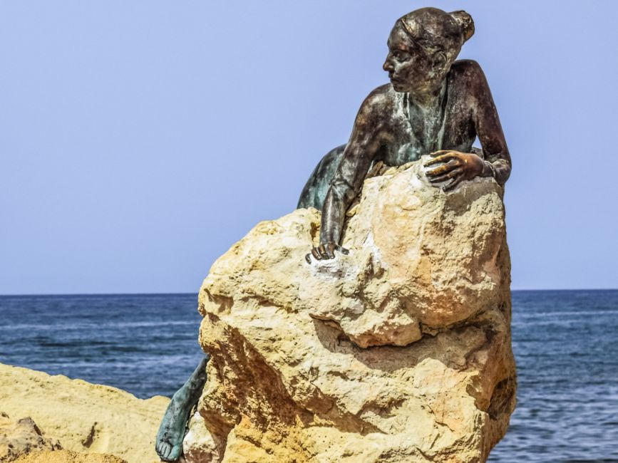 mermaid statur paphos