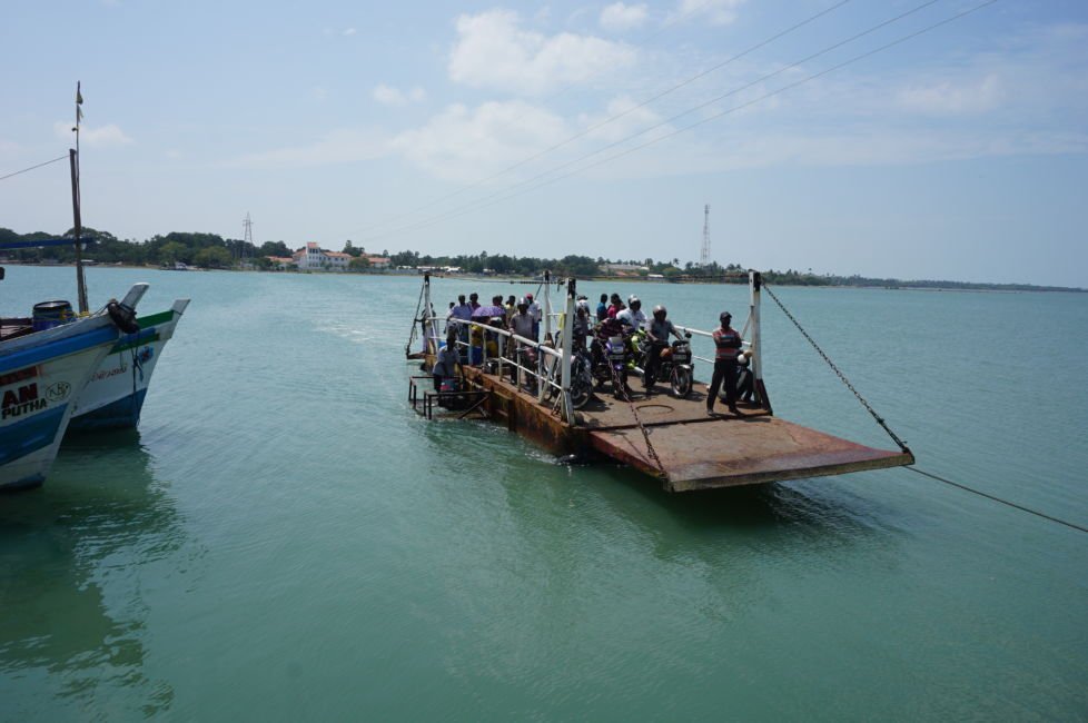 ferry kayts island