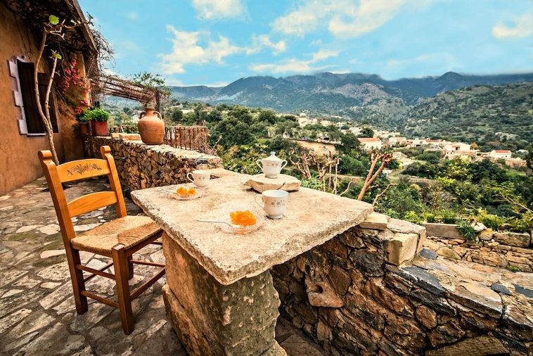 Mountain cottage in Crete
