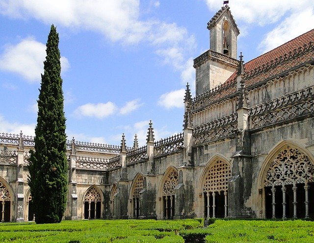 attractions in Lisbon monastery