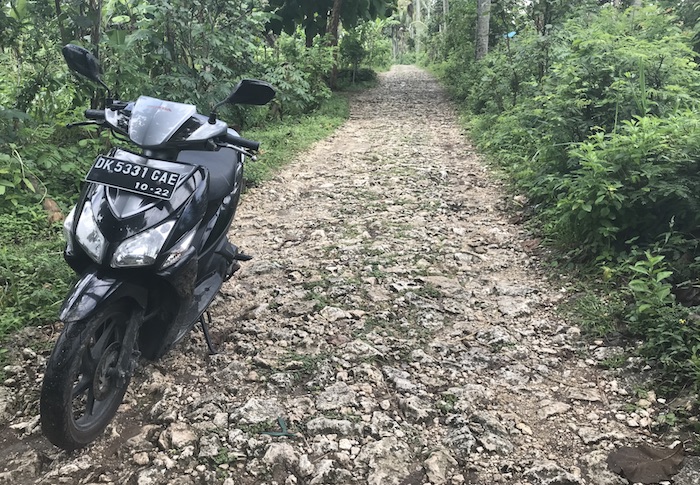 bad roads Nusa penida